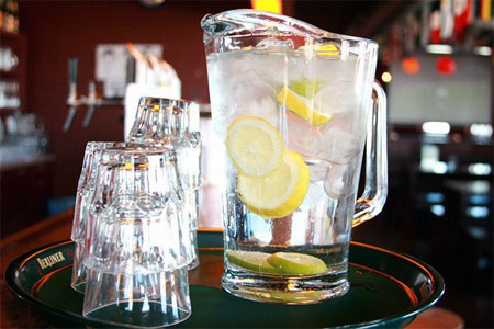 agua gratis grifo bar pub londres inglaterra